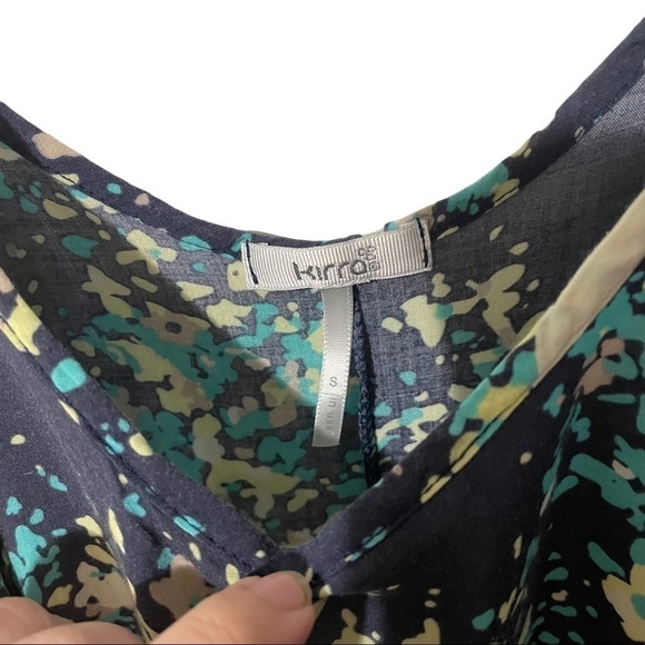 kirra Blue Lightweight Beachy Floral Flowy Spaghetti Strap Top - Picture 2 of 4